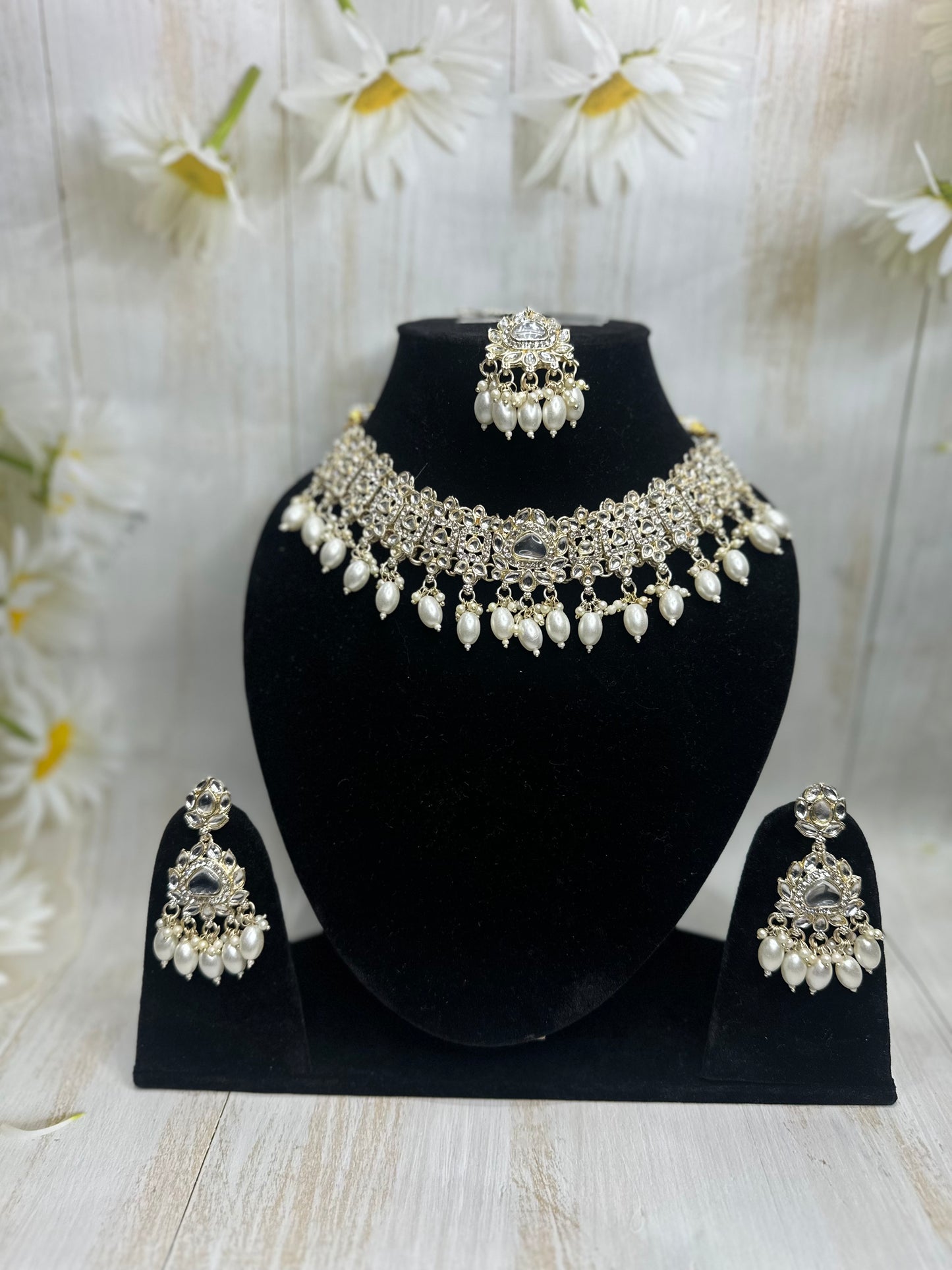 Pearl Kundan Choker Set – Graceful, Glam & Glowing