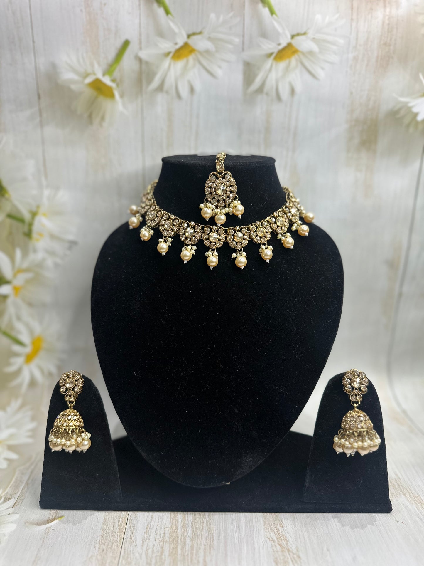 Pearl Polki Bridal Set – Radiant, Refined & Festive
