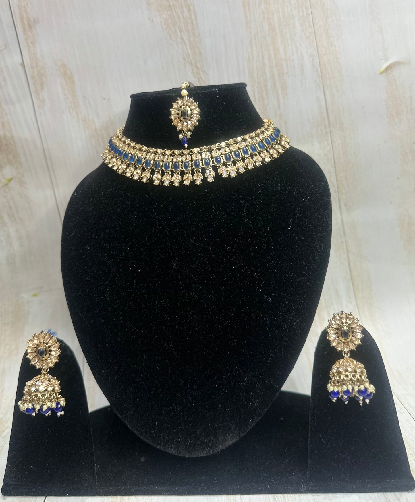Midnight Sapphire Kundan Choker Set – Radiate Elegance in Every Detail