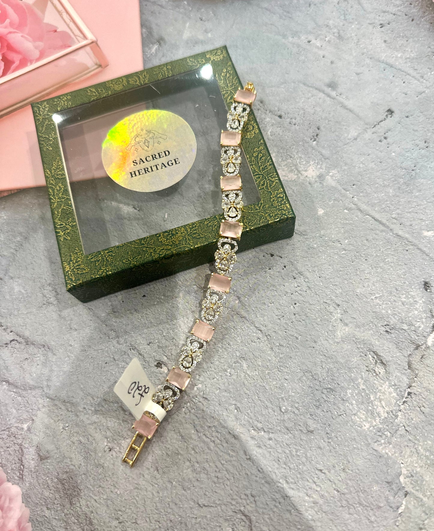 Blush Crystal Link Bracelet – Elegant Sparkle with a Feminine Twist