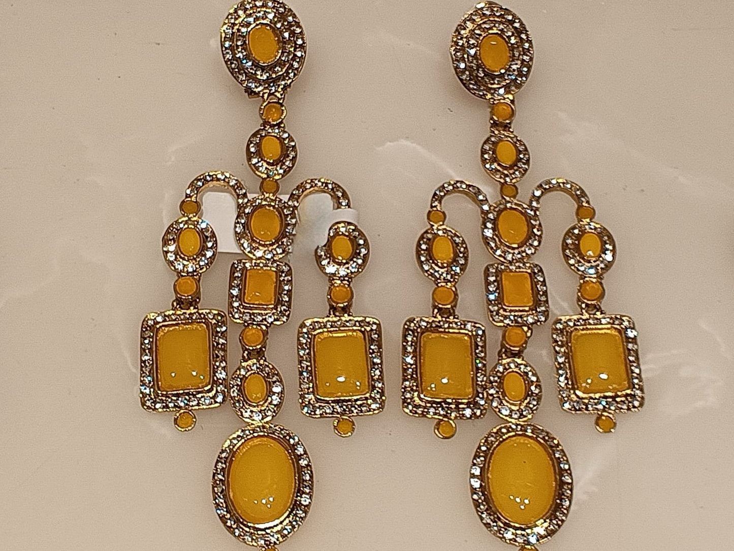 Chandelier earrings