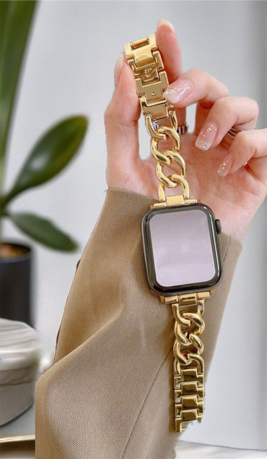 Luxury Gold Chain Apple Watch Strap – Bold & Elegant