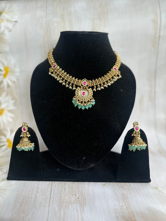Antique Gold Kundan Necklace Set with Green Beads – Festive Heritage Elegance