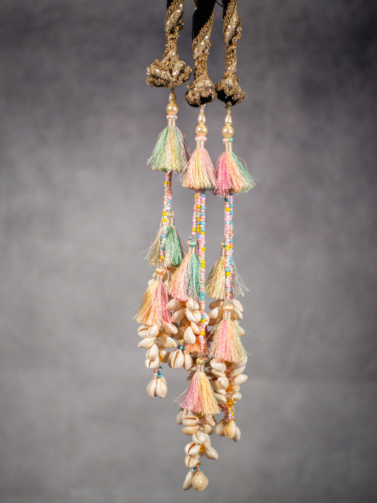 Pastel Shell Tassel Parandi