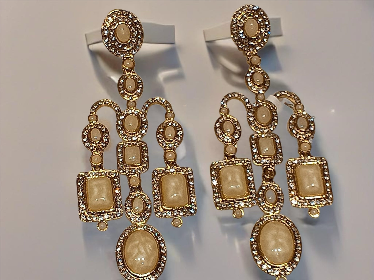 Chandelier earrings