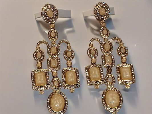 Chandelier earrings