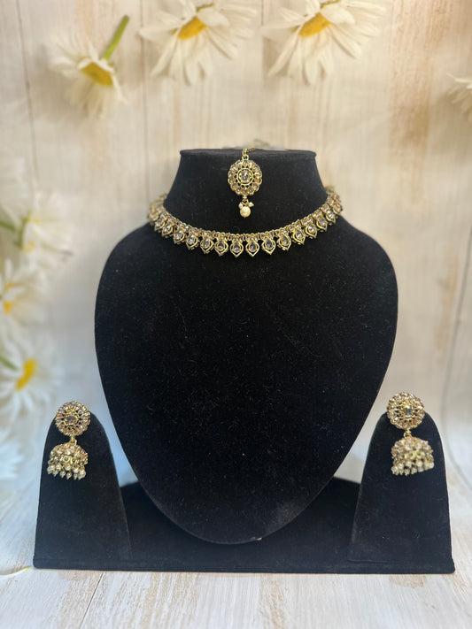 Polki Pearl Drop Set – Elegant, Timeless & Festive