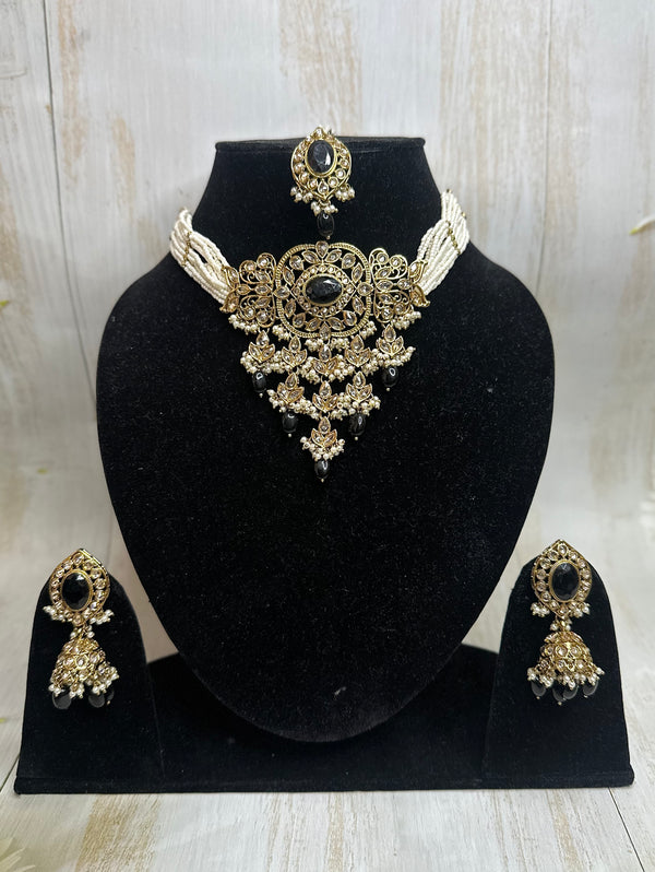 Midnight Royalty choker Set